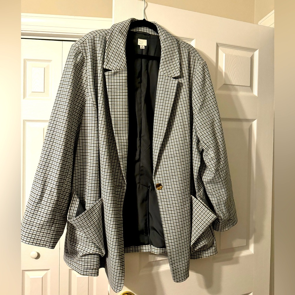 Women’s Plus Size Blazer: A New Day